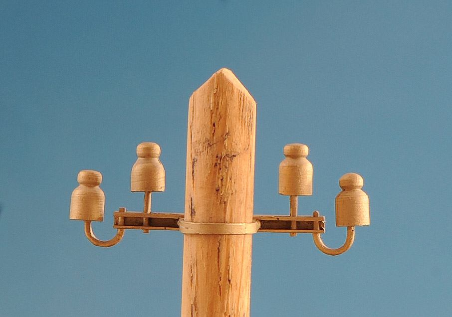 Isolatorentraverse, 4-fach für Telegrafenleitungen, 1 Stück