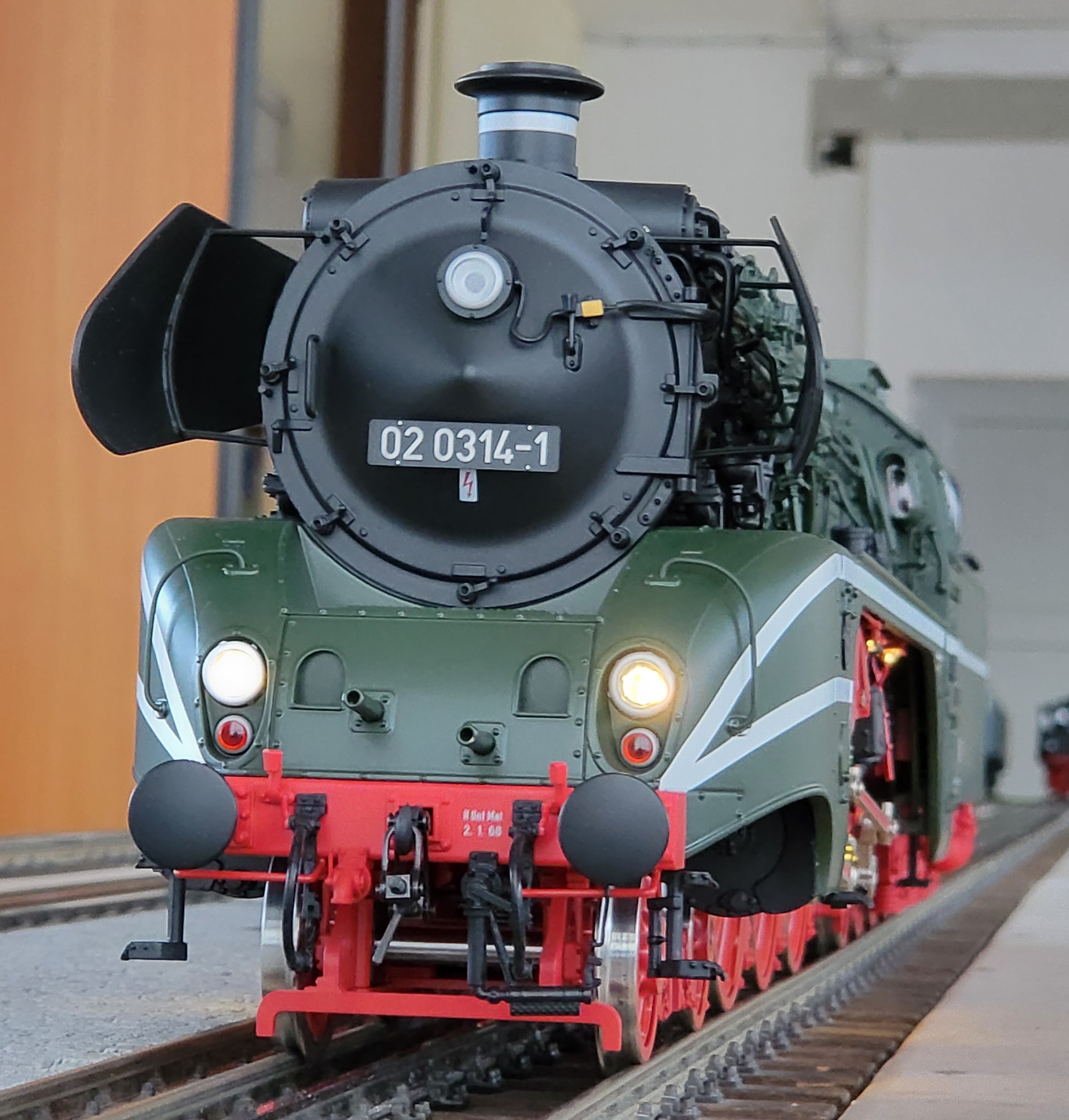 Märklin 02 0314-1, DR - Epoche IV, VES-M Halle / Saale