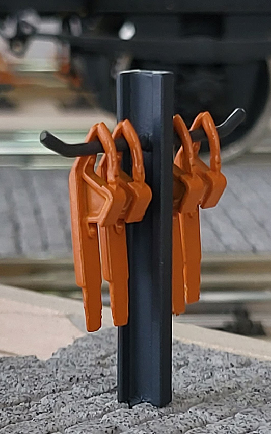 Hemmschuhhalter inklusive 4 Hemmschuhe 